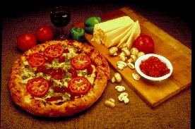 Image of fresh pizza.